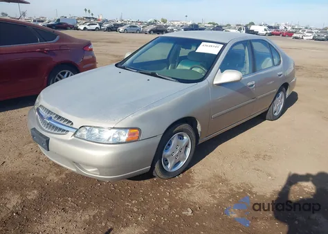 2000 Nissan Altima Gle/Gxe/Se/Xe from USA, damaged, VIN 1N4DL01D2YC161377